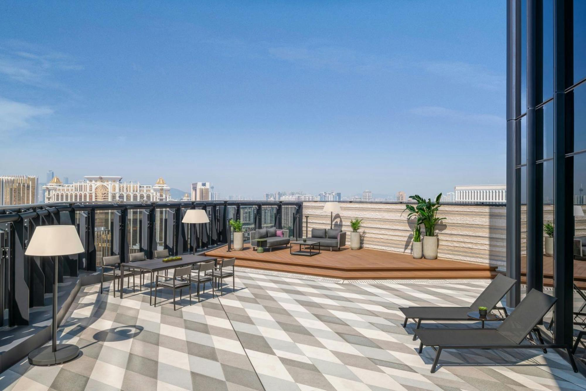 W Macau - Studio City Exterior foto The rooftop terrace